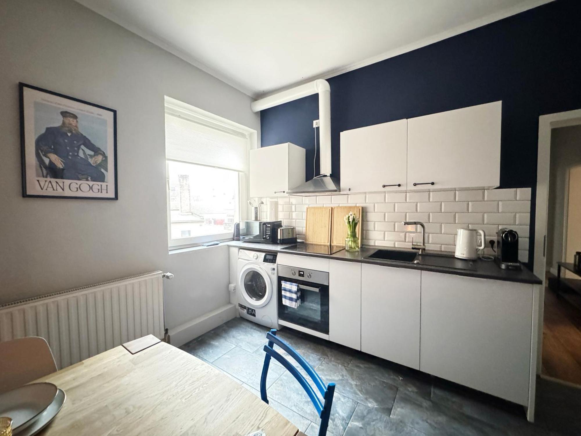 Huge Apartment With Sauna And Free Parking ดุยส์บูร์ก ภายนอก รูปภาพ