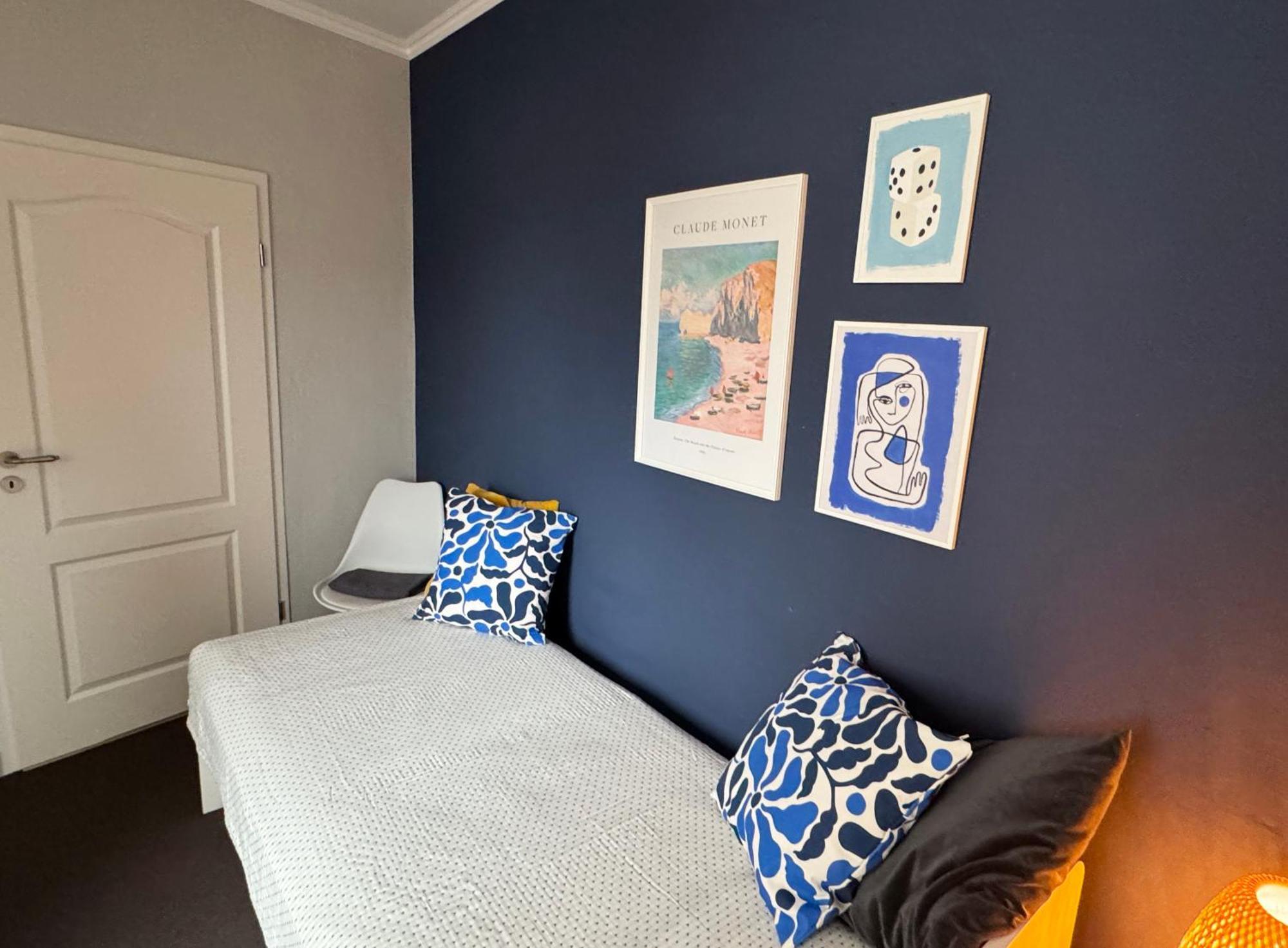 Huge Apartment With Sauna And Free Parking ดุยส์บูร์ก ภายนอก รูปภาพ